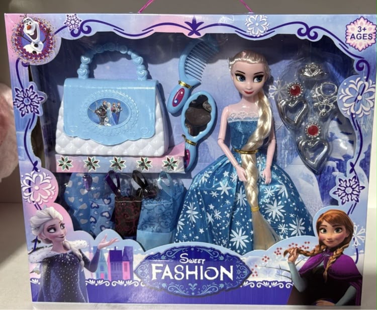 Frozen Princess Fashion Doll Set